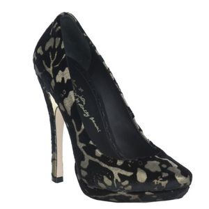 ALICE + OLIVIA Helena Gold & Black Velvet Pump